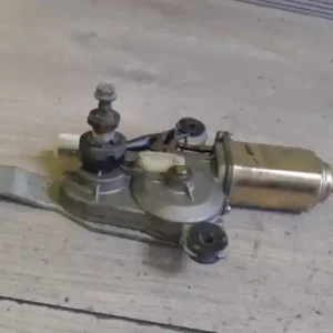 HYUNDAI COUPE 97- Ablaktörlő motor hátsó 3 ajtós bontott alkatrész Alacsony ár