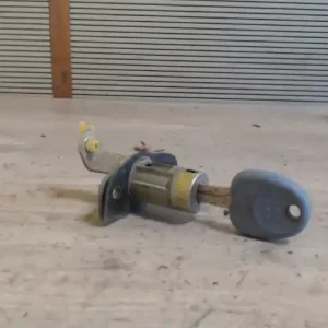 HYUNDAI COUPE 97- Csomagtérajtó dugózár 3 ajtós bontott alkatrész Ajánlat