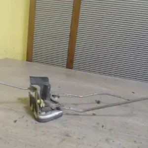 Bestseller HYUNDAI COUPE 97- Jobb első ajtó zárszerkezet mechanikus bontott alkatrész