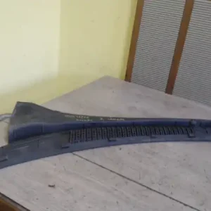 Olcsóbb HYUNDAI COUPE 97- Jobb levélrács 3ajtós bontott alkatrész