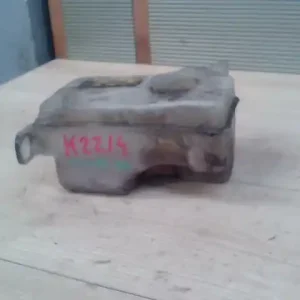 Exkluzív ajánlat HYUNDAI COUPE 97- Kiegyenlítő tartály kupak nélkül,2.0i bontott alkatrész