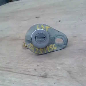 HYUNDAI GETZ 02.09-04.12 Csomagtérajtó dugózár 3 ajtós bontott alkatrész Expressz kézbesítés