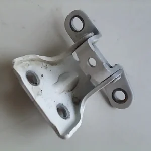 Végkiárusítás HYUNDAI GETZ 05-09 Jobb hátsó felső ajtózsanér bontott alkatrész