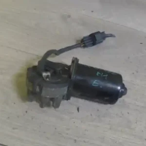 Kihagyhatatlan ajánlat HYUNDAI H1 Ablaktörlő motor első bontott alkatrész