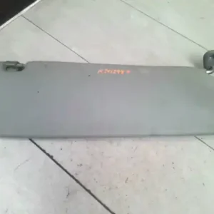 Vedd meg online HYUNDAI H1 Jobb napellenző bontott alkatrész