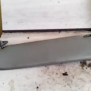 Gyors kiszállítás HYUNDAI H1 Jobb napellenző bontott alkatrész