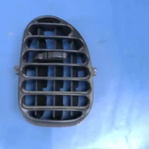 Szuper akció HYUNDAI H1 Középső szellőző bontott alkatrész