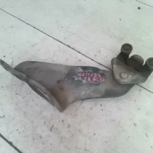 Vedd meg online HYUNDAI H1 Tolóajtó oldalajtó görgő jobb alsó bontott alkatrész