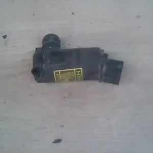 Biztonságos vásárlás HYUNDAI I10 08.05.01-13.10.31 Ablakmosó motor első bontott alkatrész