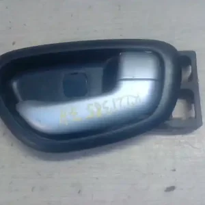 Vedd meg online HYUNDAI I10 08.05.01-13.10.31 Jobb hátsó belső kilincs bontott alkatrész