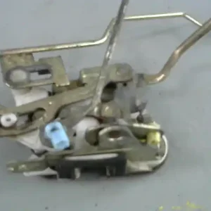 HYUNDAI LANTRA Jobb első ajtó zárszerkezet mechanikus bontott alkatrész Népszerű