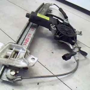 HYUNDAI LANTRA -96 Jobb első ablakemelő szerkezet elektromos bontott alkatrész Utolsó esély