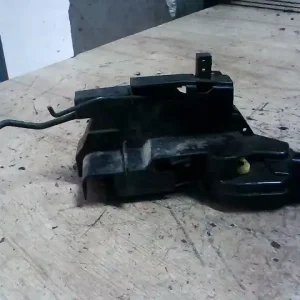 Rendeld meg most HYUNDAI MATRIX Bal első ajtó zárszerkezet központi záras bontott alkatrész