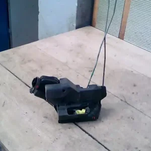 HYUNDAI MATRIX Bal hátsó ajtó zárszerkezet központi záras 5 ajtós bontott alkatrész Gyors szállítás