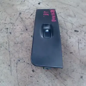 HYUNDAI MATRIX Jobb első ablakemelő kapcsoló bontott alkatrész Ingyenes szállítás