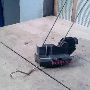 Rendeld meg most HYUNDAI MATRIX Jobb első ajtó zárszerkezet központizáras 5 ajtós bontott alkatrész