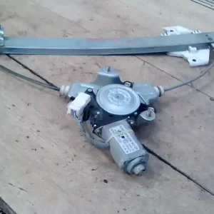 Legkelendőbb HYUNDAI MATRIX Jobb hátsó ablakemelő szerkezet elektromos 5 ajtós bontott alkatrész