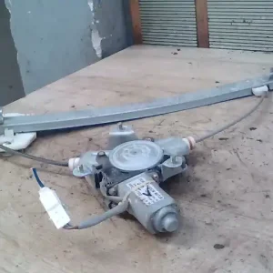 HYUNDAI MATRIX Jobb hátsó ablakemelő szerkezet elektromos bontott alkatrész Végkiárusítás