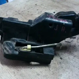 HYUNDAI MATRIX Jobb hátsó ajtó zárszerkezet központi záras bontott alkatrész Ajánlat