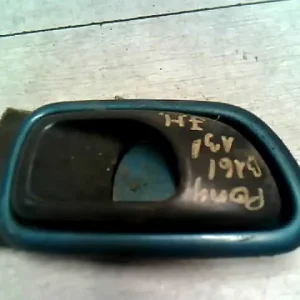 Gyors kiszállítás HYUNDAI PONY 89-94 Jobb hátsó belső kilincs bontott alkatrész