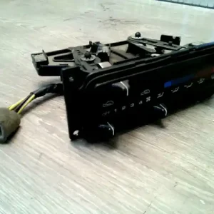 HYUNDAI PONY 89-94 Középkonzol vezérlőpanel bontott alkatrész Prémium