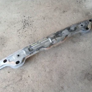 Ne maradj le HYUNDAI Santa Fe 2001.03.01-2006.01.30 Első lökhárító merevítőbontott alkatrész