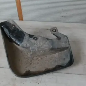 Ne maradj le HYUNDAI Santa Fe 2001.03.01-2006.01.30 Jobb első sárvédő gumibontott alkatrész