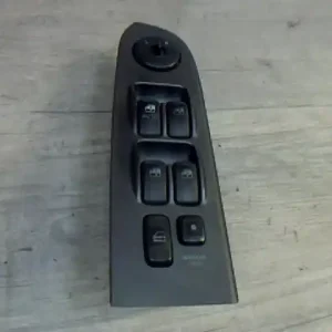 Legkelendőbb HYUNDAI TRAJET Ablakemelő kapcsoló pozíció független bontott alkatrész