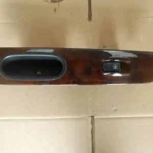 Legnépszerűbb HYUNDAI SONATA Jobb hátsó ablakemelő kapcsoló bontott alkatrész