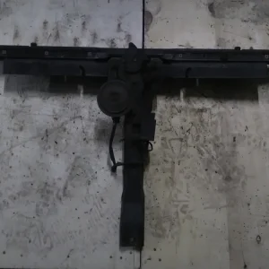 Különleges ajánlat HYUNDAI TRAJET Homlokfal zárhíd bontott alkatrész