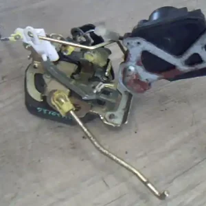 Legjobb ár HYUNDAI TRAJET Jobb hátsó ajtó zárszerkezet mechanikus 5 ajtósbontott alkatrész