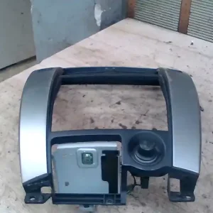 Outlet HYUNDAI Tucson 2004.04.01-2009.03.31 Középkonzol keret bontott alkatrész