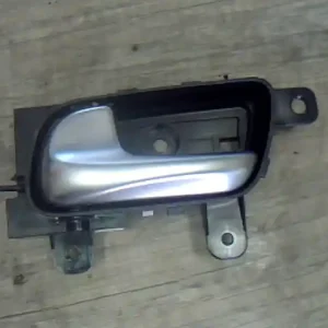 Csak ma INFINITI G37 Cabrio Bal első belső kilincs bontott alkatrész