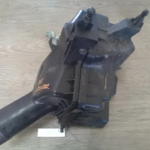 Azonnal elérhető INFINITI G37 Cabrio Légszűrőház jobb oldali bontott alkatrész