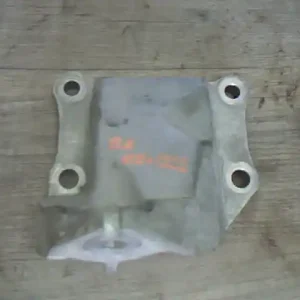 Biztonságos fizetés INFINITI G37 Cabrio Motortartó bak 3.7i bal oldali bontott alkatrész