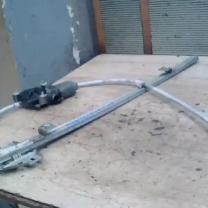 Vásárlói kedvenc IVECO Daily 2000-2006 35C13 Bal első ablakemelő szerkezet elektromos bontott alkatrész