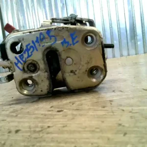 Vedd meg most KIA BESTA Csomagtér ajtó zárszerkezet bontott alkatrész