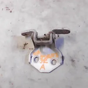 KIA CARENS 01-06 Jobb első alsó ajtózsanér bontott alkatrész Népszerű