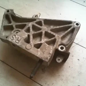 KIA CARENS 01-06 Motortartó bak bontott alkatrész Exkluzív ajánlat