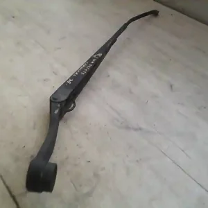 Prémium KIA CARNIVAL Ablaktörlő kar jobb első bontott alkatrész