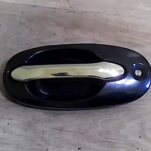 KIA CARNIVAL Bal első külső kilincs bontott alkatrész Legkelendőbb