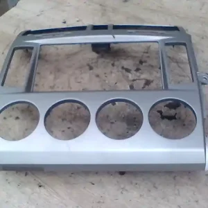 KIA CARNIVAL Középkonzol keret bontott alkatrész Kedvezmény