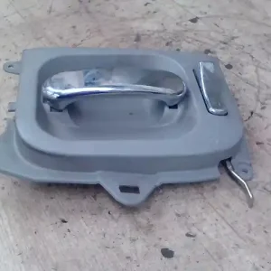 Outlet KIA CARNIVAL Tolóajtó belső kilincs jobb bontott alkatrész