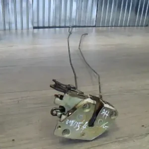 KIA CLARUS Jobb hátsó ajtó zárszerkezet mechanikus bontott alkatrész Ajánlat