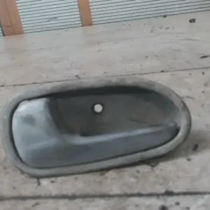 Legnépszerűbb KIA K2500 Bal hátsó belső kilincs 4 ajtós bontott alkatrész