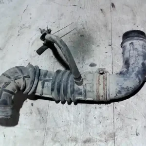 Vedd meg online KIA K2500 Intercooler cső 2.5td bontott alkatrész