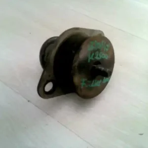 KIA K2500 Motortartó bak fém+gumi bontott alkatrész Nézd meg most