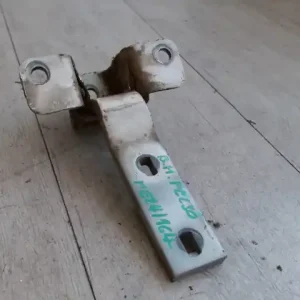 KIA K2700 Bal hátsó felső ajtózsanér 4 ajtós bontott alkatrész Biztonságos fizetés