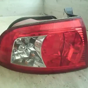 KIA MAGENTIS Bal külső hátsó lámpa bontott alkatrész Biztonságos fizetés