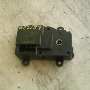 Vásárlói kedvenc KIA MAGENTIS Központizár motorbontott alkatrész